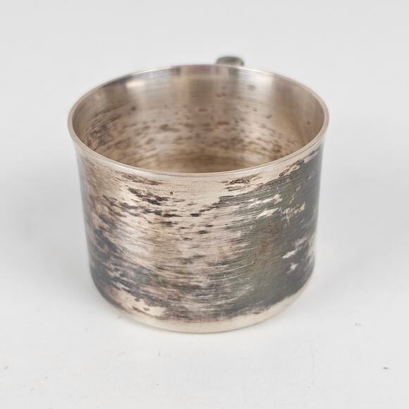 Vintage Towle electroplate silver baby child's mug bunny in bottom - Picture 5 of 6